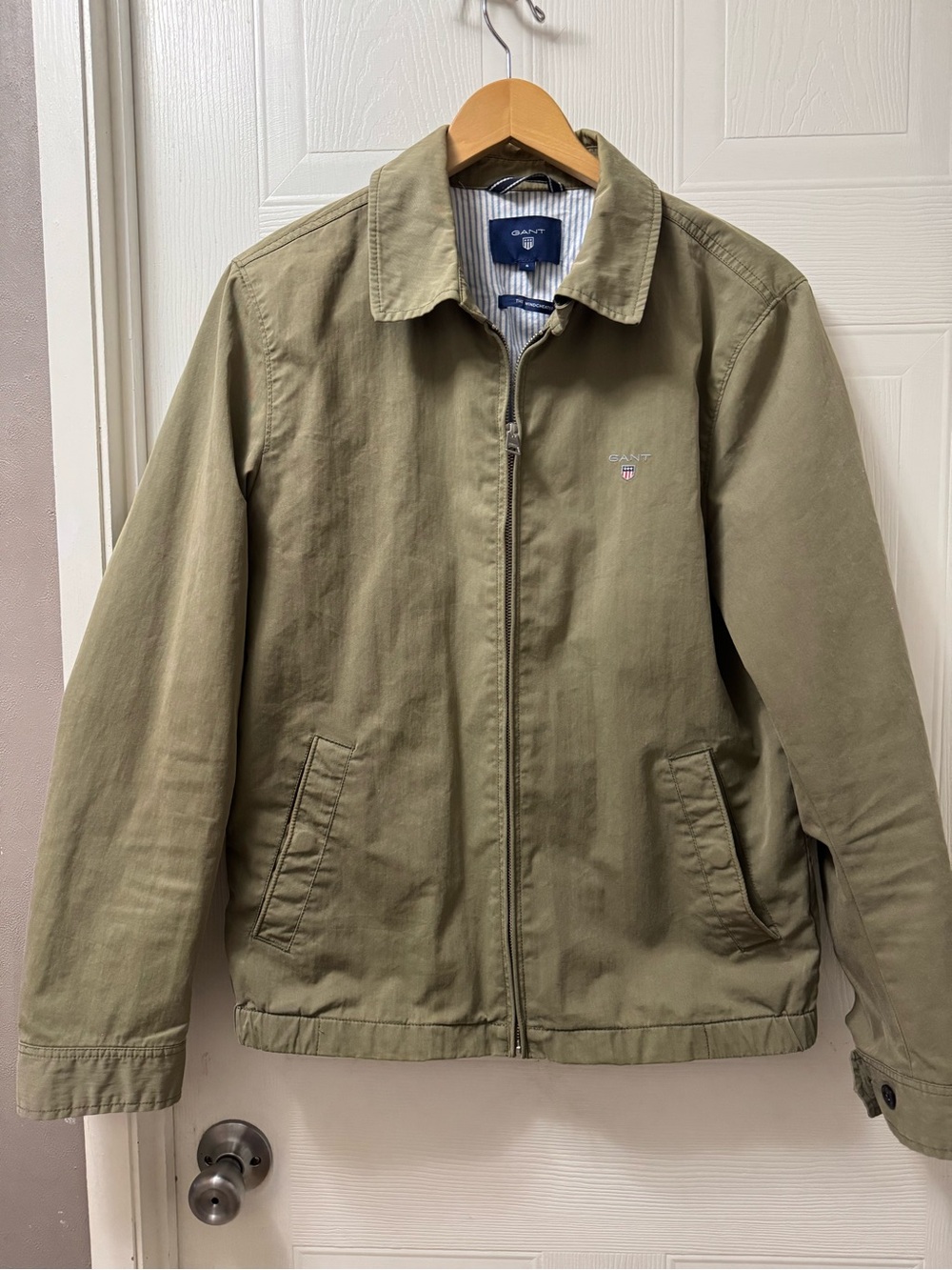 Gant Men's Olive Green Lightweight Zip Jacket